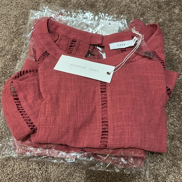 Anthropologie Lush Ladder Trim Woven Crop Top Marsala Red Faded Red Blouse - Picture 4 of 4